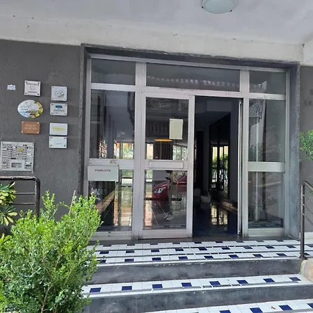 Seasuntour - Bella アパート