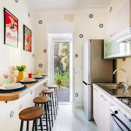 Bella - Seasuntour *