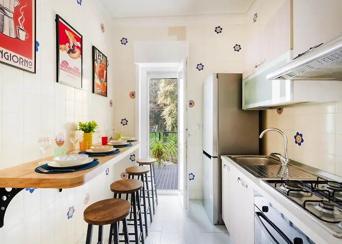 Bella - Seasuntour *